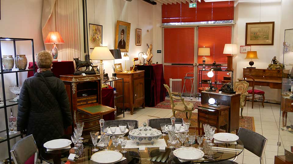 Le Savoir de Marie au salon des Antiquaires Antiqua Châtel-Guyon 2021